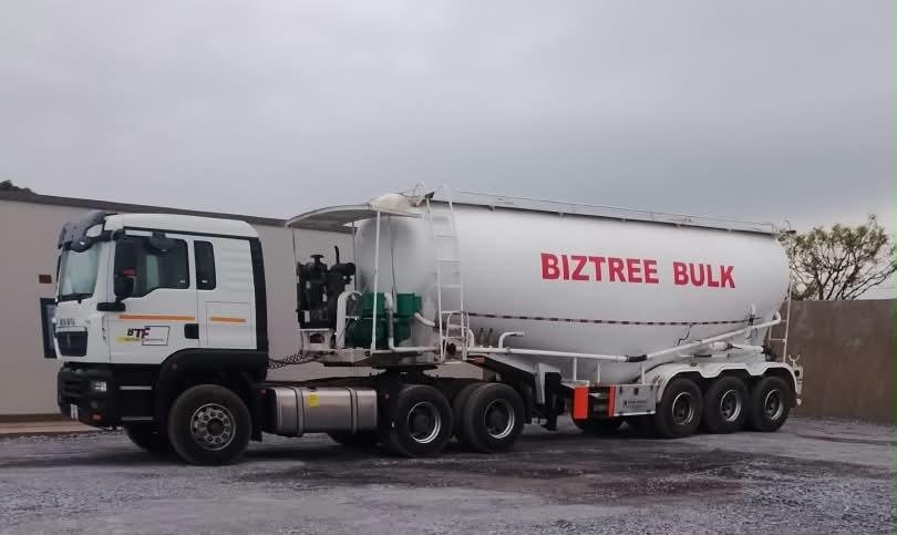 A Biztree Enterprise haulage truck